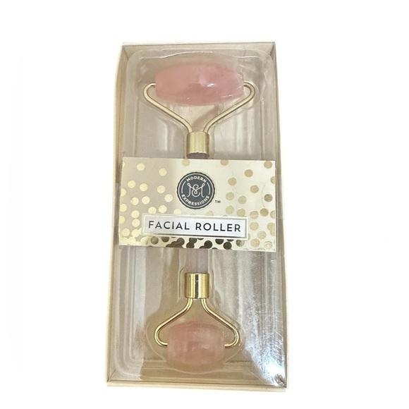 Modern Essentials Other - Modern Essentials Rose Quartz Roller with Gold Details